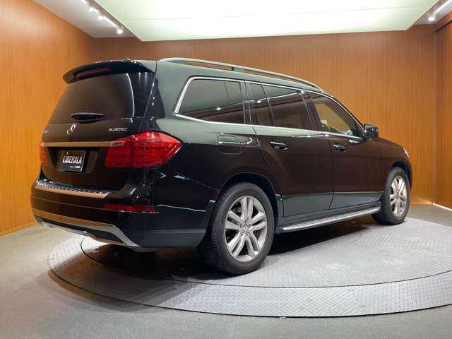 メルセデス・ベンツ ＧＬ３５０ ブルーテック 4MATIC レザー エクスクルーシブ 千葉県 2015(平27)年 7.1万km オブシディアンブラック パノラマＳＲ　/黒革シート　/ＡＣＣ　/ナビ　/ＴＶ　/３６０°Ｂｌｕｅｔｏｏｔｈ接続　/シートヒーター　/電動リアゲート　/ＨＩＤライト　/アクティブパーキング　/衝突軽減Ｂ　/ＢＳＭ　/ＬＫＡ　/ＥＴＣ　/ドラレコ　/ＥＴＣ