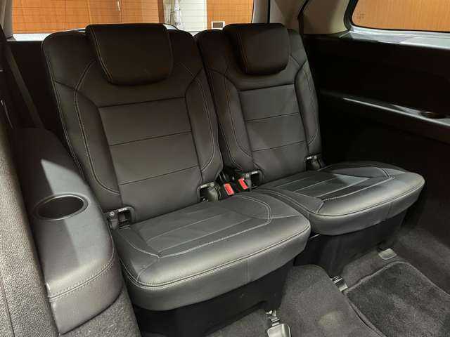 メルセデス・ベンツ ＧＬ３５０ ブルーテック 4MATIC レザー エクスクルーシブ 千葉県 2015(平27)年 7.1万km オブシディアンブラック パノラマＳＲ　/黒革シート　/ＡＣＣ　/ナビ　/ＴＶ　/３６０°Ｂｌｕｅｔｏｏｔｈ接続　/シートヒーター　/電動リアゲート　/ＨＩＤライト　/アクティブパーキング　/衝突軽減Ｂ　/ＢＳＭ　/ＬＫＡ　/ＥＴＣ　/ドラレコ　/ＥＴＣ