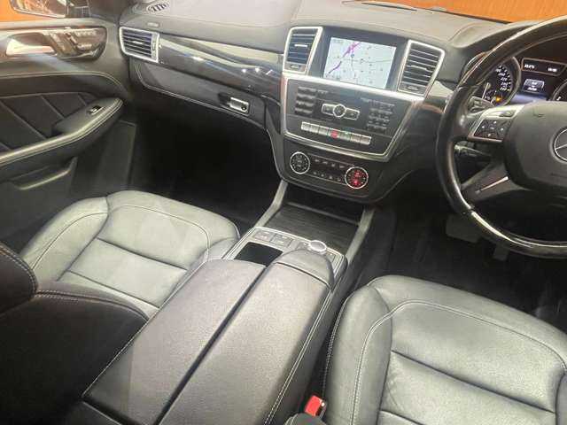 メルセデス・ベンツ ＧＬ３５０ ブルーテック 4MATIC レザー エクスクルーシブ 千葉県 2015(平27)年 7.1万km オブシディアンブラック パノラマＳＲ　/黒革シート　/ＡＣＣ　/ナビ　/ＴＶ　/３６０°Ｂｌｕｅｔｏｏｔｈ接続　/シートヒーター　/電動リアゲート　/ＨＩＤライト　/アクティブパーキング　/衝突軽減Ｂ　/ＢＳＭ　/ＬＫＡ　/ＥＴＣ　/ドラレコ　/ＥＴＣ