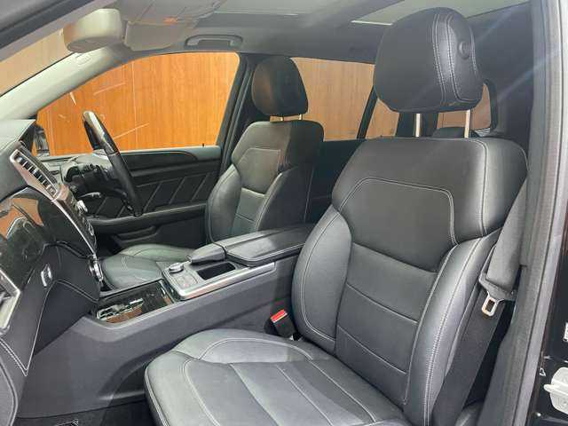 メルセデス・ベンツ ＧＬ３５０ ブルーテック 4MATIC レザー エクスクルーシブ 千葉県 2015(平27)年 7.1万km オブシディアンブラック パノラマＳＲ　/黒革シート　/ＡＣＣ　/ナビ　/ＴＶ　/３６０°Ｂｌｕｅｔｏｏｔｈ接続　/シートヒーター　/電動リアゲート　/ＨＩＤライト　/アクティブパーキング　/衝突軽減Ｂ　/ＢＳＭ　/ＬＫＡ　/ＥＴＣ　/ドラレコ　/ＥＴＣ