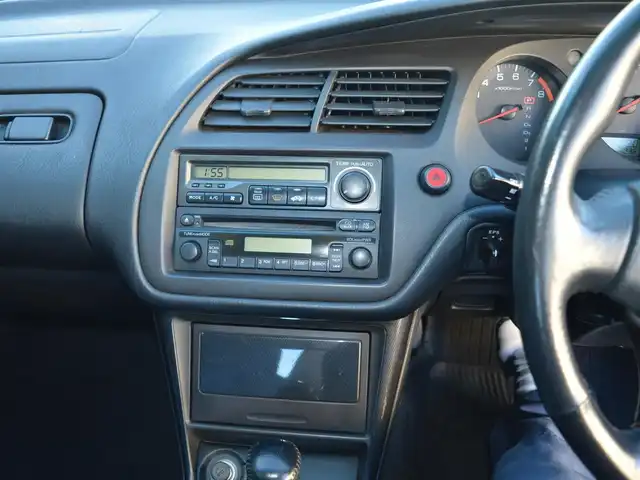 ホンダ トルネオ SiR 栃木県 2001(平13)年 5.2万km タフタホワイト 安全装備/[EPS]/純正オーディオ/[AM/FM/CD]/キセノンヘッドライト/フォグランプ/電動格納ミラー/純正マット/革巻きステアリング/保証書