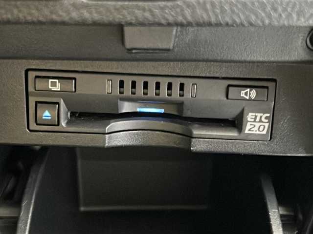 トヨタ アルファード X 栃木県 2020(令2)年 7.2万km ホワイトパールクリスタルシャイン 純正SDナビ/・Bluetooth CD DVD/・TV フルセグ/・バックカメラ/フリップダウンモニター/追従式クルーズコントロール/電動サイドブレーキ/オートブレーキホールド/両側パワースライドドア/ETC2.0/衝突被害軽減システム/コーナーセンサー/レーンキープアシスト/オートライト/オートマチックハイビーム