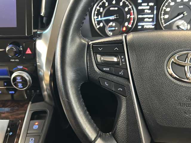 トヨタ アルファード X 栃木県 2020(令2)年 7.2万km ホワイトパールクリスタルシャイン 純正SDナビ/・Bluetooth CD DVD/・TV フルセグ/・バックカメラ/フリップダウンモニター/追従式クルーズコントロール/電動サイドブレーキ/オートブレーキホールド/両側パワースライドドア/ETC2.0/衝突被害軽減システム/コーナーセンサー/レーンキープアシスト/オートライト/オートマチックハイビーム