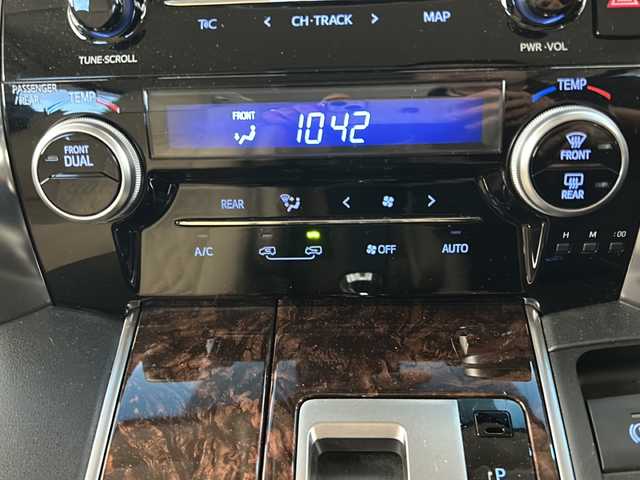 トヨタ アルファード X 栃木県 2020(令2)年 7.2万km ホワイトパールクリスタルシャイン 純正SDナビ/・Bluetooth CD DVD/・TV フルセグ/・バックカメラ/フリップダウンモニター/追従式クルーズコントロール/電動サイドブレーキ/オートブレーキホールド/両側パワースライドドア/ETC2.0/衝突被害軽減システム/コーナーセンサー/レーンキープアシスト/オートライト/オートマチックハイビーム