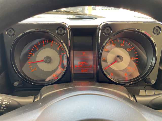 スズキ ジムニー XL 埼玉県 2021(令3)年 3.5万km ミディアムグレー 純正ディスプレイオーディオ/　　CD/DVD/BT/CarPlay　/シートヒーター　/純正16インチアルミホイール　/ETC