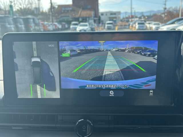 日産 セレナ e－パワー ルキシオン 福岡県 2023(令5)年 1.4万km プリズムホワイト ワンオーナー/プロパイロット2.0/純正フリップダウンモニター/純正フロントマスク/純正ナビ/（BT/フルセグ/AM/FM/USB/HDMI/AｐｐleCarPlay)/アラウンドビューモニター/Bカメラ/フロントカメラ/サイドカメラ/両側パワースライドドア/レーダークルーズコントロール/LEDヘッドライト/オートライト/オートマチックハイビーム/合皮シート/シートヒーター/ステアリングヒーター/ステアリングスイッチ/純正16インチAW/デジタルインナーミラー/HUD/電動パーキングブレーキ/置くだけ充電/ePedal/パーキングアシスト/横滑り防止装置/コーナーセンサー/レーンキープアシスト/盗難防止装置/衝突被害軽減システム/ウィンカーミラー/リアサンシェード/スマートキー/ETC2.0/保証書/取扱説明書