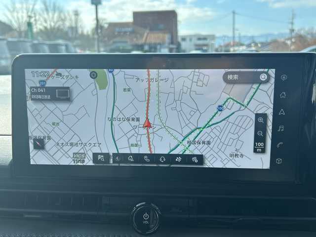 日産 セレナ e－パワー ルキシオン 福岡県 2023(令5)年 1.4万km プリズムホワイト ワンオーナー/プロパイロット2.0/純正フリップダウンモニター/純正フロントマスク/純正ナビ/（BT/フルセグ/AM/FM/USB/HDMI/AｐｐleCarPlay)/アラウンドビューモニター/Bカメラ/フロントカメラ/サイドカメラ/両側パワースライドドア/レーダークルーズコントロール/LEDヘッドライト/オートライト/オートマチックハイビーム/合皮シート/シートヒーター/ステアリングヒーター/ステアリングスイッチ/純正16インチAW/デジタルインナーミラー/HUD/電動パーキングブレーキ/置くだけ充電/ePedal/パーキングアシスト/横滑り防止装置/コーナーセンサー/レーンキープアシスト/盗難防止装置/衝突被害軽減システム/ウィンカーミラー/リアサンシェード/スマートキー/ETC2.0/保証書/取扱説明書