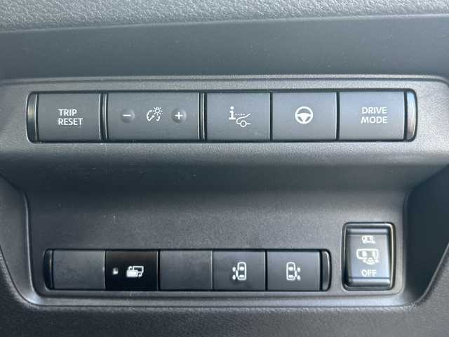 日産 セレナ e－パワー ルキシオン 福岡県 2023(令5)年 1.4万km プリズムホワイト ワンオーナー/プロパイロット2.0/純正フリップダウンモニター/純正フロントマスク/純正ナビ/（BT/フルセグ/AM/FM/USB/HDMI/AｐｐleCarPlay)/アラウンドビューモニター/Bカメラ/フロントカメラ/サイドカメラ/両側パワースライドドア/レーダークルーズコントロール/LEDヘッドライト/オートライト/オートマチックハイビーム/合皮シート/シートヒーター/ステアリングヒーター/ステアリングスイッチ/純正16インチAW/デジタルインナーミラー/HUD/電動パーキングブレーキ/置くだけ充電/ePedal/パーキングアシスト/横滑り防止装置/コーナーセンサー/レーンキープアシスト/盗難防止装置/衝突被害軽減システム/ウィンカーミラー/リアサンシェード/スマートキー/ETC2.0/保証書/取扱説明書