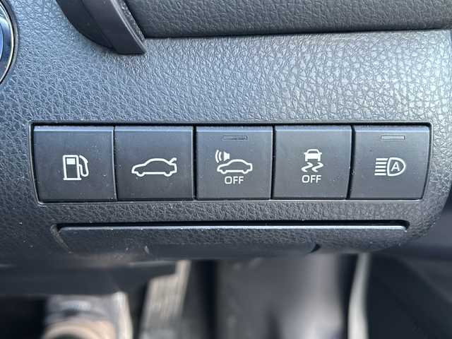 トヨタ カムリ G 鳥取県 2018(平30)年 9.9万km プラチナホワイトパールマイカ レーダークルーズコントロール/ＳＤナビ/バックカメラ/フルセグＴＶ　ＤＶＤ　ＣＤ　Ｂｌｕｅｔｏｏｔｈ/ビルトインＥＴＣ/ＭＴモード付ＡＴ/前後ドライブレコーダー/運転席パワーシート/オートホールド/オートハイビーム/オートライト/レーンアシスト/社外レーダー/ＬＥＤライト/フォグランプ/スマートキー/スペアキー/新車保証書/取扱説明書