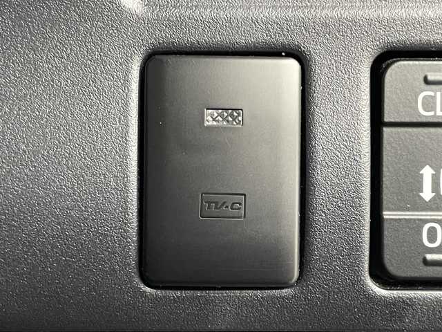 トヨタ ヴォクシー ZS 煌Ⅲ 宮城県 2021(令3)年 4.4万km ブラック ＴＲＤエアロ　純正ナビ　フルセグ　ＴＶキャンセラー　両側パワースライド　ＬＥＤヘッド　ＬＥＤフォグ　クルーズコントロール　ビルトインＥＴＣ　純正フロアマット　ドアバイザー　リアオートエアコン