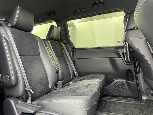 トヨタ ヴォクシー ZS 煌Ⅲ 宮城県 2021(令3)年 4.4万km ブラック ＴＲＤエアロ　純正ナビ　フルセグ　ＴＶキャンセラー　両側パワースライド　ＬＥＤヘッド　ＬＥＤフォグ　クルーズコントロール　ビルトインＥＴＣ　純正フロアマット　ドアバイザー　リアオートエアコン