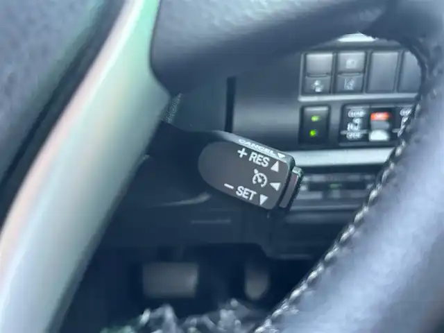 トヨタ ヴォクシー ZS 煌Ⅲ 宮城県 2021(令3)年 4.4万km ブラック TRDエアロ/セーフティセンス/・プリクラッシュセーフティ/・レーンディパーチャーアラート/・オートマチックハイビーム/・先行車発進告知機能/インテリジェントクリアランスソナー/純正ナビ/・CD/DVD/・Bluetooth/・フルセグTV/バックカメラ/ビルトインETC/両側パワースライドドア/ハーフレザーシート/革巻きステアリング/クルーズコントロール/ステアリングスイッチ/MTモード付AT/LEDヘッドランプ/フォグランプ/オートライト/スマートキー＆プッシュスタート/電動格納ミラー/純正16インチAW/純正フロアマット/純正ドアバイザー/Wエアバッグ