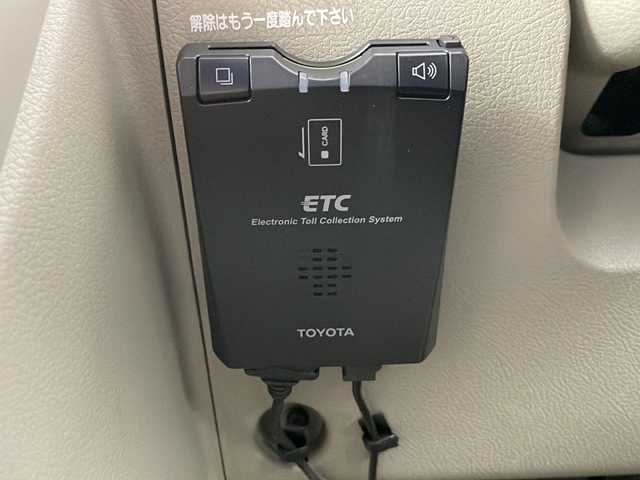 トヨタ ノア X Lセレクション 道央・札幌 2008(平20)年 13.6万km ホワイトパールクリスタルシャイン ・4WD  /寒冷地仕様/・純正HDDディーラーOPナビ/（CD/DVD/フルセグTV）/・フリップダウンモニター/・バックカメラ/・ワイパーデアイサー/・ウィンカーミラー/・ドアバイザー/・プッシュスタート/・スマートキー/・片側パワースライドドア/・純正フロアマット/・ETC/・夏タイヤ社外AW付き積込み（215/55R17）/・盗難防止装置