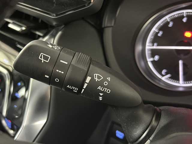 トヨタ ハリアー Z レザーパッケージ 福岡県 2021(令3)年 3.7万km プレシャスブラックパール 純正12.3型メモリナビ/JBLプレミアムサウンドシステム/全方位カメラ/調光パノラマサンルーフ/D/Nシートヒーター/D/Nエアシート/ステアリングヒーター/電動リアゲート/レーダークルーズコントロール/デジタルインナーミラー/NOBLESSEエアロ/NOBLESSEまふら/PHEVモデル用フロントグリル