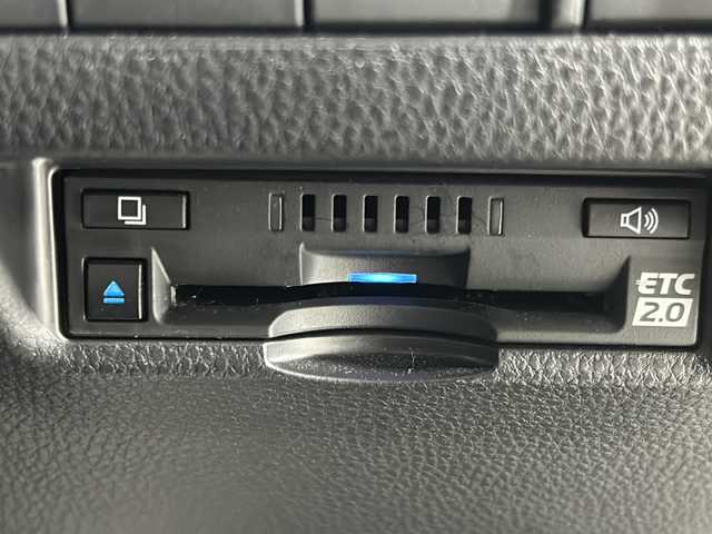 トヨタ ハリアー Z レザーパッケージ 福岡県 2021(令3)年 3.7万km プレシャスブラックパール 純正12.3型メモリナビ/JBLプレミアムサウンドシステム/全方位カメラ/調光パノラマサンルーフ/D/Nシートヒーター/D/Nエアシート/ステアリングヒーター/電動リアゲート/レーダークルーズコントロール/デジタルインナーミラー/NOBLESSEエアロ/NOBLESSEまふら/PHEVモデル用フロントグリル
