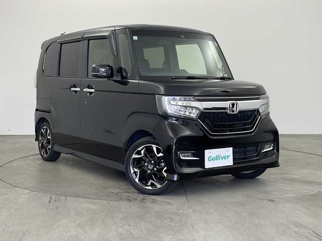 ホンダ Ｎ ＢＯＸ カスタム G L ターボ ホンダセンシング 兵庫県 2017(平29)年 2.3万km クリスタルブラックパール ・社外８インチナビ&TV&BT&SD&CD/・パドルシフト/・両側パワースライドドア/・ハーフレザーシート/・LEDオートライト/・LEDフォグライト/・バックカメラ/・ホンダセンシング/・衝突軽減ブレーキ/・レーンキープアシスト/・コーナーセンサー/・ビルトインETC/・スマートキー/・スペアキー/・ハーフレザーシート/・プラズマクラスター/・純正15インチAW