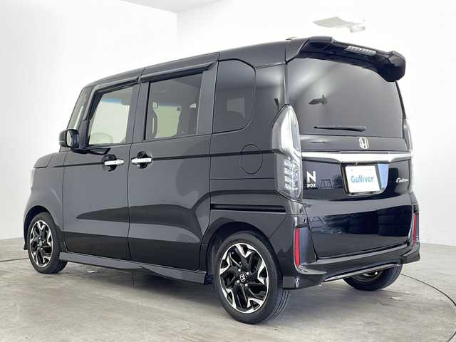 ホンダ Ｎ ＢＯＸ カスタム G L ターボ ホンダセンシング 兵庫県 2017(平29)年 2.3万km クリスタルブラックパール ・社外８インチナビ&TV&BT&SD&CD/・パドルシフト/・両側パワースライドドア/・ハーフレザーシート/・LEDオートライト/・LEDフォグライト/・バックカメラ/・ホンダセンシング/・衝突軽減ブレーキ/・レーンキープアシスト/・コーナーセンサー/・ビルトインETC/・スマートキー/・スペアキー/・ハーフレザーシート/・プラズマクラスター/・純正15インチAW