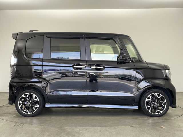 ホンダ Ｎ ＢＯＸ カスタム G L ターボ ホンダセンシング 兵庫県 2017(平29)年 2.3万km クリスタルブラックパール ・社外８インチナビ&TV&BT&SD&CD/・パドルシフト/・両側パワースライドドア/・ハーフレザーシート/・LEDオートライト/・LEDフォグライト/・バックカメラ/・ホンダセンシング/・衝突軽減ブレーキ/・レーンキープアシスト/・コーナーセンサー/・ビルトインETC/・スマートキー/・スペアキー/・ハーフレザーシート/・プラズマクラスター/・純正15インチAW