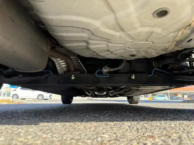 日産 キューブ 15X 滋賀県 2015(平27)年 5.6万km スーパーブラック 純正フルセグナビ/　フルセグ Bluetooth CD DVD SD AM FM/純正バックカメラ/インテリジェントキー×2/プッシュスタート/純正フロアマット/純正ドアバイザー/ヘッドランプレベライザー /電動格納ミラー/VDC/パワーウィンドウ/パワーステアリング/