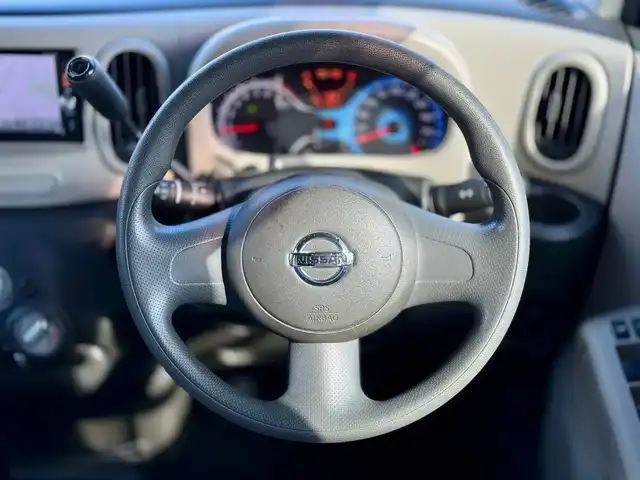 日産 キューブ 15X 滋賀県 2015(平27)年 5.6万km スーパーブラック 純正フルセグナビ/　フルセグ Bluetooth CD DVD SD AM FM/純正バックカメラ/インテリジェントキー×2/プッシュスタート/純正フロアマット/純正ドアバイザー/ヘッドランプレベライザー /電動格納ミラー/VDC/パワーウィンドウ/パワーステアリング/