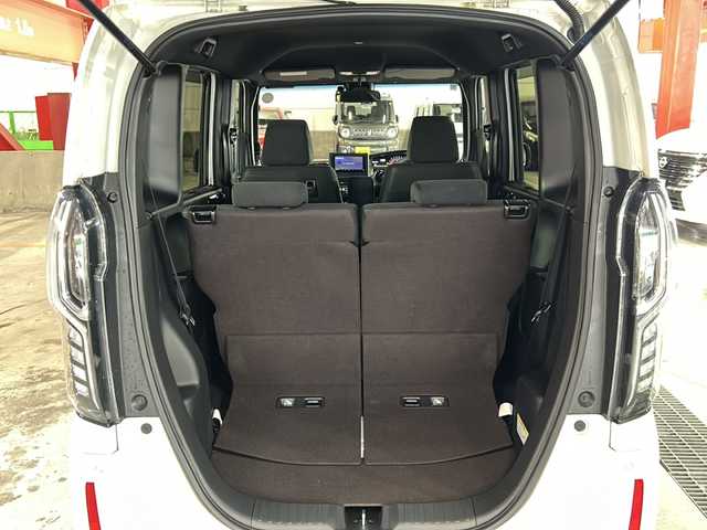 ホンダ Ｎ ＢＯＸ カスタム G L ホンダセンシング 静岡県 2020(令2)年 5.1万km プラチナホワイトパール 【安全装備】/ホンダセンシング/アダプティブ・クルーズ・コントロール（ACC）/・作動車速域：約30km/hから100km/h間/車線維持支援システム（LKAS）/・作動車速：約65km/hから100km/h間/・ステアリング制御/衝突軽減ブレーキ（CMBS）/・歩行者検知機能/・作動車速：約80km/h未満時/・対向車車速：約30km/hから80km/h時/誤発進抑制機能（前進）/・ミリ波レーダー検知：作動車速10km/h未満/歩行者事故低減ステアリング/・作動車速10km/hから40km/h間/路外逸脱抑制機能/・作動車速：約60km/hから100km/h間/先行車発進お知らせ機能/標識認識機能/オートハイビーム/誤発進抑制機能（後進）・ソナー検知：作動車速10km/h未満 /【主要装備】/社外ナビ　/バックカメラ　/ドライブレコーダー　/片側パワースライドドア　/ビルトインＥＴＣ　/チップアップシート　/ステアリングスイッチ　/シートヒーター
