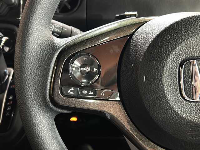 ホンダ Ｎ ＢＯＸ カスタム G L ホンダセンシング 静岡県 2020(令2)年 5.1万km プラチナホワイトパール 【安全装備】/ホンダセンシング/アダプティブ・クルーズ・コントロール（ACC）/・作動車速域：約30km/hから100km/h間/車線維持支援システム（LKAS）/・作動車速：約65km/hから100km/h間/・ステアリング制御/衝突軽減ブレーキ（CMBS）/・歩行者検知機能/・作動車速：約80km/h未満時/・対向車車速：約30km/hから80km/h時/誤発進抑制機能（前進）/・ミリ波レーダー検知：作動車速10km/h未満/歩行者事故低減ステアリング/・作動車速10km/hから40km/h間/路外逸脱抑制機能/・作動車速：約60km/hから100km/h間/先行車発進お知らせ機能/標識認識機能/オートハイビーム/誤発進抑制機能（後進）・ソナー検知：作動車速10km/h未満 /【主要装備】/社外ナビ　/バックカメラ　/ドライブレコーダー　/片側パワースライドドア　/ビルトインＥＴＣ　/チップアップシート　/ステアリングスイッチ　/シートヒーター