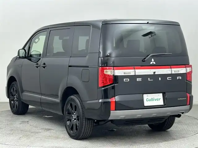 三菱 デリカＤ：５ シャモニー 道央・札幌 2025(令7)年 0.1千km 黒Ⅱ ・登録済み未使用車/・4WD/・寒冷地仕様/・ALPINE製メモリーナビ/・ALPINE製12.8インチフリップダウンモニター/・マルチアラウンドモニター/・自動防眩ミラー/・e-Assist/・衝突被害軽減ブレーキシステム/・レーダークルーズコントロール/・レーンキープアシスト/・横滑り防止装置/・オートブレーキホールド/・ブラインドスポットモニター/・両側パワースライドドア/・パワーバックドア/・アイドリングストップ/・パワーシート/・前席シートヒーター/・ステアリングヒーター/・純正18インチAW/・プッシュスタート/・スマートキー/・スペアキー/・保証書/・取扱説明書
