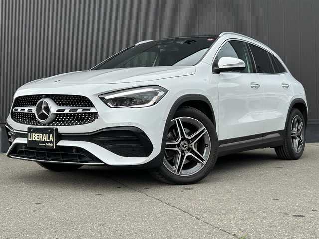 メルセデス・ベンツ Ｍ・ベンツ ＧＬＡ２００ｄ 4マチック AMGライン 道東・釧路十勝 2021(令3)年 3万km デジタルホワイト AMGライン/　・純正19インチAW/　・LEDヘッドライト/オートライト/　・アンビエントライト/　・アダプディブハイビームアシストプラス/レーダーセーフティーパッケージ/　・アクティブディスタンスディストニック/　・アクティブブラインドスポットアシスト/　・アクティブレーンキーピングアシスト/純正メモリナビ/TV/BT/USB/黒ハーフレザー/シートヒーター/メモリ付きパワーシート/パワーバックドア/フットトランクオープナー/パドルシフト/純正ドライブレコーダー(前後)/ワイヤレス充電/リアフォグライト/ETC2.0