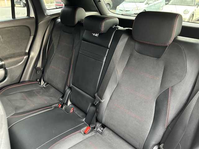 メルセデス・ベンツ Ｍ・ベンツ ＧＬＡ２００ｄ 4マチック AMGライン 道東・釧路十勝 2021(令3)年 3万km デジタルホワイト AMGライン/　・純正19インチAW/　・LEDヘッドライト/オートライト/　・アンビエントライト/　・アダプディブハイビームアシストプラス/レーダーセーフティーパッケージ/　・アクティブディスタンスディストニック/　・アクティブブラインドスポットアシスト/　・アクティブレーンキーピングアシスト/純正メモリナビ/TV/BT/USB/黒ハーフレザー/シートヒーター/メモリ付きパワーシート/パワーバックドア/フットトランクオープナー/パドルシフト/純正ドライブレコーダー(前後)/ワイヤレス充電/リアフォグライト/ETC2.0