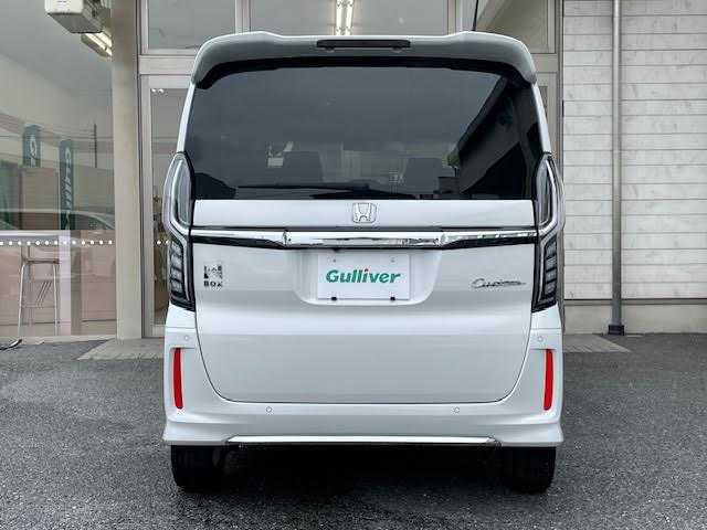 ホンダ Ｎ ＢＯＸ カスタム L ターボ 埼玉県 2022(令4)年 0.6万km プラチナホワイトパール 社外SDナビ(Strada)/【CD/DVD/フルセグ/Bluetooth】/ホンダセンシング/レーダークルーズコントロール/衝突軽減ブレーキ/パーキングセンサーシステム/シートヒーター/バックカメラ/ドライブレコーダー/ETC/純正アルミホイール/LEDヘッドライト/ハーフレザーシート