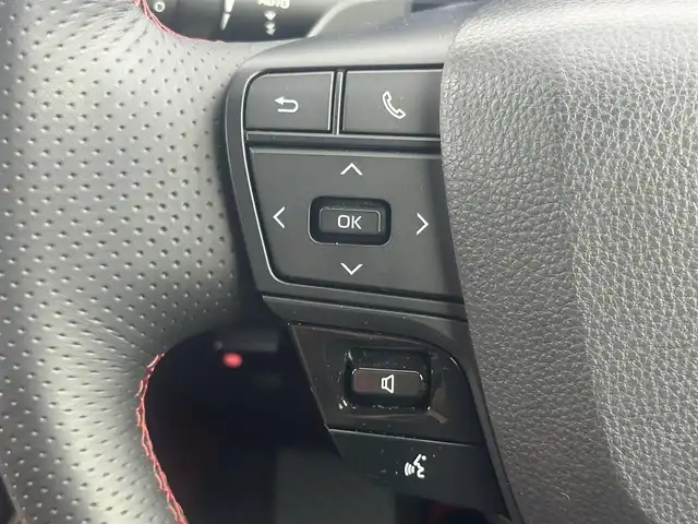 トヨタ クラウン スポーツ RS 愛知県 2024(令6)年 1.4万km ブラック RS PHEV/・純正スポーツシート/・パドルシフト/・カラードキャリパー/パノラマルーフ/純正12.3インチディスプレイオーディオ/（ラジオ/BT/フルセグ）/全方位カメラ/ETC2.0/置くだけ充電/デジタルインナーミラー/全席シートヒーター/前席シートベンチレーション/ステアリングヒーター/パワーバックドア/トヨタセーフティセンス/BSM/純正AW/純正フロアマット