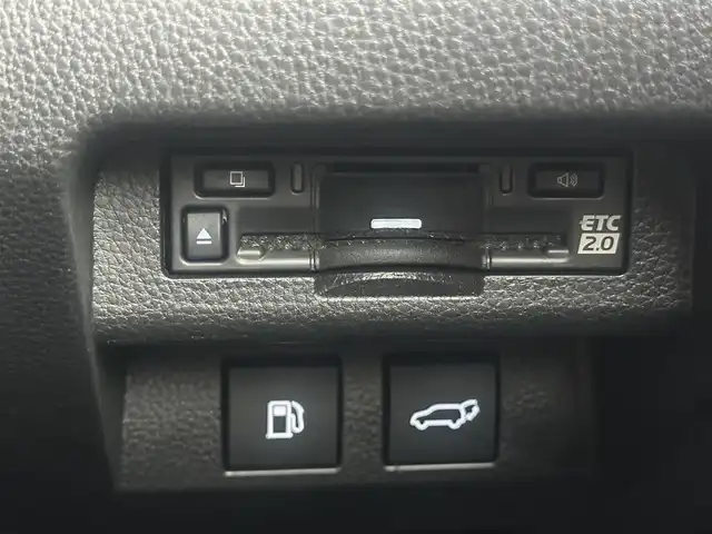 トヨタ クラウン スポーツ RS 愛知県 2024(令6)年 1.4万km ブラック RS PHEV/・純正スポーツシート/・パドルシフト/・カラードキャリパー/パノラマルーフ/純正12.3インチディスプレイオーディオ/（ラジオ/BT/フルセグ）/全方位カメラ/ETC2.0/置くだけ充電/デジタルインナーミラー/全席シートヒーター/前席シートベンチレーション/ステアリングヒーター/パワーバックドア/トヨタセーフティセンス/BSM/純正AW/純正フロアマット