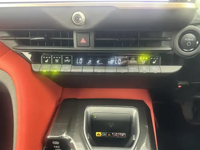 トヨタ クラウン スポーツ RS 愛知県 2024(令6)年 1.4万km ブラック RS PHEV/・純正スポーツシート/・パドルシフト/・カラードキャリパー/パノラマルーフ/純正12.3インチディスプレイオーディオ/（ラジオ/BT/フルセグ）/全方位カメラ/ETC2.0/置くだけ充電/デジタルインナーミラー/全席シートヒーター/前席シートベンチレーション/ステアリングヒーター/パワーバックドア/トヨタセーフティセンス/BSM/純正AW/純正フロアマット
