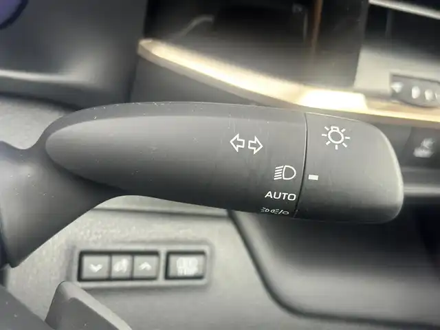 トヨタ クラウン スポーツ RS 愛知県 2024(令6)年 1.4万km ブラック RS PHEV/・純正スポーツシート/・パドルシフト/・カラードキャリパー/パノラマルーフ/純正12.3インチディスプレイオーディオ/（ラジオ/BT/フルセグ）/全方位カメラ/ETC2.0/置くだけ充電/デジタルインナーミラー/全席シートヒーター/前席シートベンチレーション/ステアリングヒーター/パワーバックドア/トヨタセーフティセンス/BSM/純正AW/純正フロアマット
