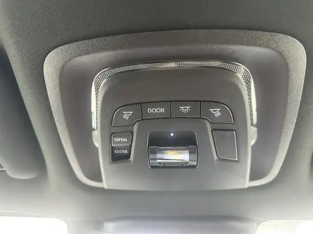 トヨタ クラウン スポーツ RS 愛知県 2024(令6)年 1.4万km ブラック RS PHEV/・純正スポーツシート/・パドルシフト/・カラードキャリパー/パノラマルーフ/純正12.3インチディスプレイオーディオ/（ラジオ/BT/フルセグ）/全方位カメラ/ETC2.0/置くだけ充電/デジタルインナーミラー/全席シートヒーター/前席シートベンチレーション/ステアリングヒーター/パワーバックドア/トヨタセーフティセンス/BSM/純正AW/純正フロアマット