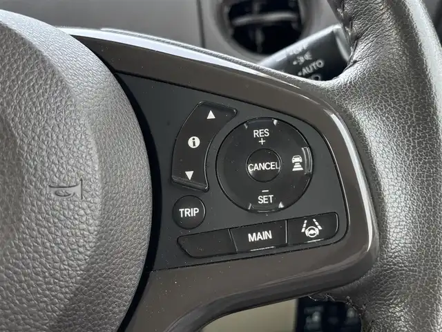ホンダ Ｎ ＢＯＸ G L ターボ ホンダセンシング 奈良県 2018(平30)年 4.7万km プラチナホワイトパール 純正ナビ　[VXM-184VFi]/(BT/DVD/CD)/フルセグＴＶ　/バックカメラ　/ビルトインＥＴＣ /前方ドライブレコーダー /両側パワースライドドア /パドルシフト /革巻きステアリング /レーダークルーズコントロール /スペアキー
