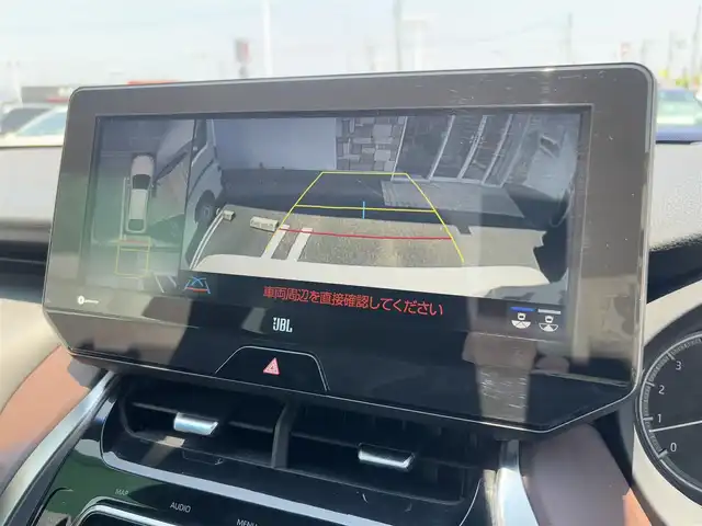 トヨタ ハリアー Z 徳島県 2022(令4)年 0.7万km ホワイトパールクリスタルシャイン 純正JBLナビ　/　AM/FM/BT/USB/フルセグ/Miracast/バックカメラ/全周囲カメラ/ビルトインETC2.0/OP調光パノラマルーフ/ハーフレザーシート/デジタルインナーミラー/ドライブレコーダー/運転席パワーシート/クルーズコントロール/純正フロアマット/パワーバックドア/ブラインドスポットモニター/クリアランスソナー/プッシュスタート/スマートキー/コーナーセンサー/本革巻きステアリング/フォグライト/オートライト/LEDヘッドライト/オートブレーキホールド