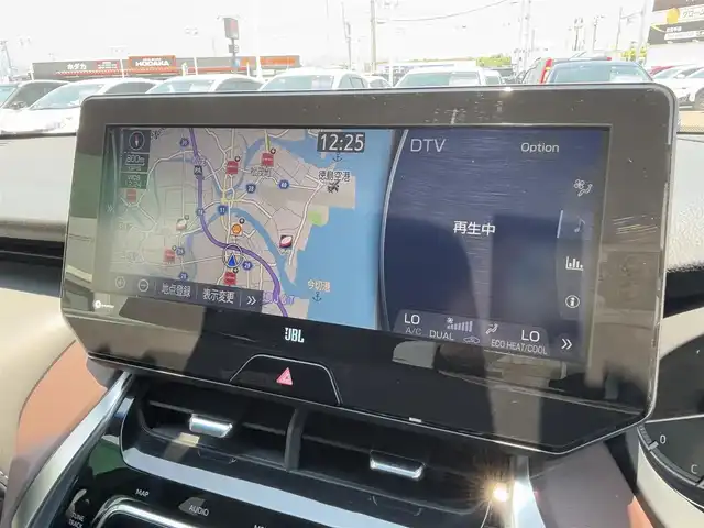 トヨタ ハリアー Z 徳島県 2022(令4)年 0.7万km ホワイトパールクリスタルシャイン 純正JBLナビ　/　AM/FM/BT/USB/フルセグ/Miracast/バックカメラ/全周囲カメラ/ビルトインETC2.0/OP調光パノラマルーフ/ハーフレザーシート/デジタルインナーミラー/ドライブレコーダー/運転席パワーシート/クルーズコントロール/純正フロアマット/パワーバックドア/ブラインドスポットモニター/クリアランスソナー/プッシュスタート/スマートキー/コーナーセンサー/本革巻きステアリング/フォグライト/オートライト/LEDヘッドライト/オートブレーキホールド