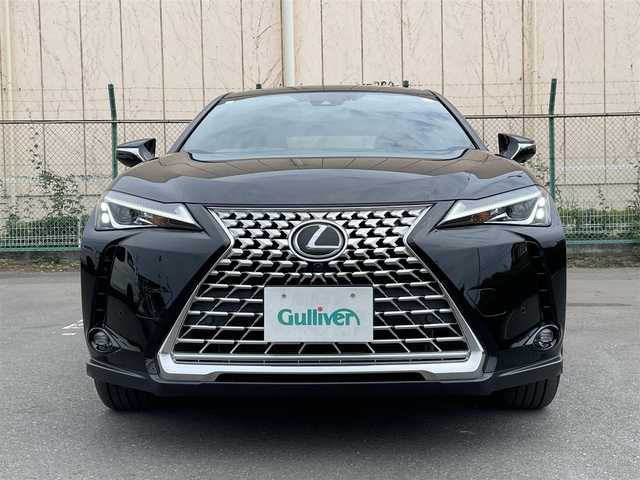 レクサス ＵＸ 250h グレイスフル エクスプローラー 東京都 2023(令5)年 0.3万km ブラック ムーンルーフ/純正ナビ/パノラミックビュー/プリクラッシュセーフティ/ブラインドスポット/クリアランスソナー/レーダークルーズ/シートヒーター/パワーシート/ETC/ドライブレコーダー/スマートキー