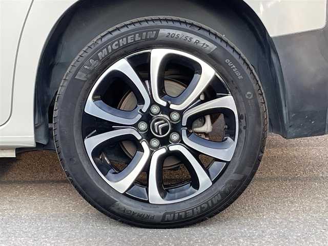 シトロエン シトロエン ベルランゴ シャイン ブルーHDi XTRパック 香川県 2023(令5)年 2.6万km サーブル インテリジェントハイビーム/アクティブセーフティブレーキ/ブラインドスポットモニター/パーキングセンサー/ガラスルーフ/FRドライブレコーダー/両側スライドドア/ACC/バックカメラ/全方位カメラ/MirrorLink/AndroidAuto/AppleCarPlay/Bluetooth/純正17インチアルミ/ルーフレール/フォグライト/革巻きステアリング