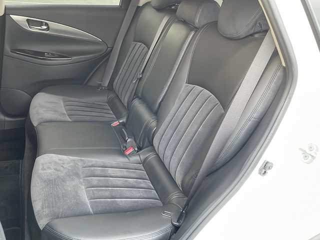 日産 スカイライン クロスオーバー 370GT 栃木県 2009(平21)年 8.1万km クリスタルホワイトパール 純正ナビ/スペアキー/ＥＴＣ/ハーフレザーシート/パワーシート/Ｂｌｕｅｔｏｏｔｈ/バックカメラ/純正アルミホイール/ＡＢＳ/横滑り防止機能/盗難防止装置/衝突被害軽減システム/オートライト/純正フロアマット/フルセグTV/オートライト/後席エアコン