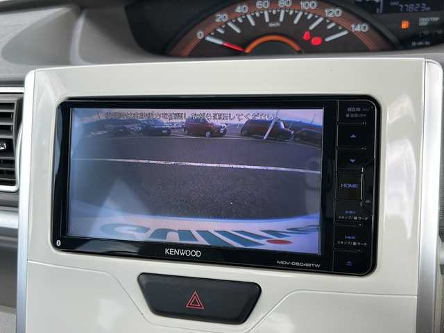 ダイハツ タント X ホワイトアクセント SAⅢ 福岡県 2017(平29)年 7.8万km ホワイト/シルキーブルーパール 2トーン 社外7インチメモリナビ（MDV-D504BTW）/（AM/FM/CD/DVD/BT/フルセグTV）/両側パワースライドドア/バックカメラ/シートヒーター/コーナーセンサー/ベンチシート/衝突被害軽減システム/横滑り防止装置/アイドリングストップ/スマートキー/プッシュスタートボタン/スペアキー1本/純正フロアマット/ハロゲンヘッドランプ