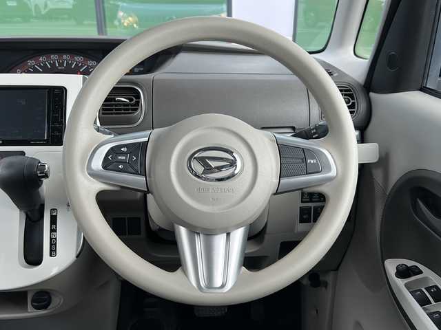 ダイハツ タント X ホワイトアクセント SAⅢ 福岡県 2017(平29)年 7.8万km ホワイト/シルキーブルーパール 2トーン 社外7インチメモリナビ（MDV-D504BTW）/（AM/FM/CD/DVD/BT/フルセグTV）/両側パワースライドドア/バックカメラ/シートヒーター/コーナーセンサー/ベンチシート/衝突被害軽減システム/横滑り防止装置/アイドリングストップ/スマートキー/プッシュスタートボタン/スペアキー1本/純正フロアマット/ハロゲンヘッドランプ