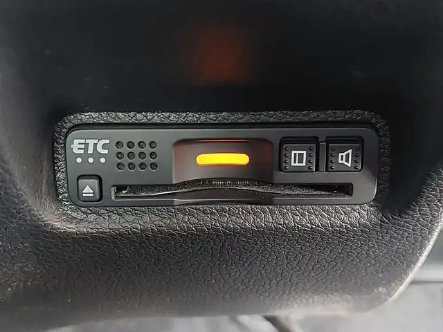 ホンダ シビック ハッチバック ホンダセンシング 東京都 2017(平29)年 4.9万km ホワイトオーキッドパール 社外ナビ/アダプティブクルーズコントロール/純正アルミホイール/ホンダセンシング/LEDヘッドライト/ドライブレコーダー/シートヒーター/プッシュスタート/純正ラバーマット/コーナーセンサー/純正エアロパーツ/USB入力端子/フロントフォグランプ/ETC