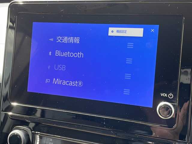 トヨタ シエンタ ハイブリッド G 道東・釧路十勝 2024(令6)年 1.9万km プラチナホワイトパールマイカ ・４WD/・寒冷地仕様/・純正8インチディスプレイオーディオ/（ナビ・BT・USB・Miracast・フルセグ）/・パノラミックビューモニター/・ビルトインETC/・トヨタセーフティセンス/・クリアランスソナー/・アダプティブクルーズコントロール/・両側パワースライドドア/・スマートキー/・プッシュスタート/・社外フロアマット/・オートハイビーム/・ミラーヒーター/・クリアランスソナー/・LEDヘッドライト/・保証書