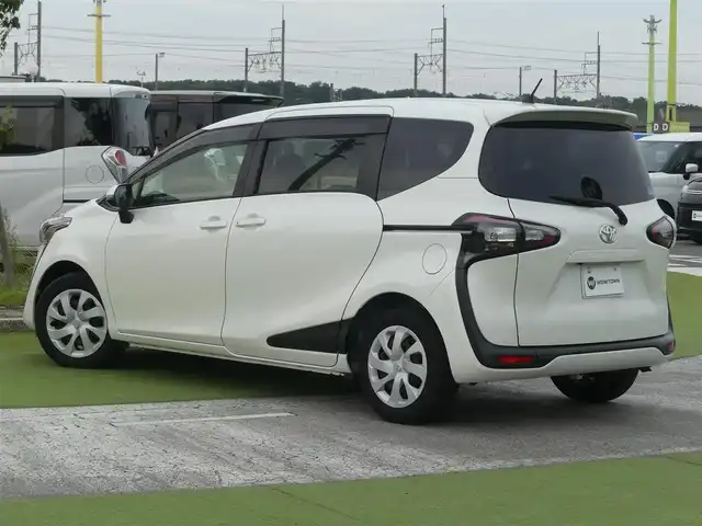 トヨタ シエンタ G 千葉県 2016(平28)年 6万km ホワイトパールクリスタルシャイン 両側パワースライドドア/社外メモリーナビ/地デジTV/【DVD/CD再生機能　Bluetooth接続】/バックカメラ/ドライブレコーダー/前席シートヒーター/革巻きステアリング/ステアリングスイッチ/ETC/LEDヘッドライト/フォグライト/ウインカーミラー/スマートキー