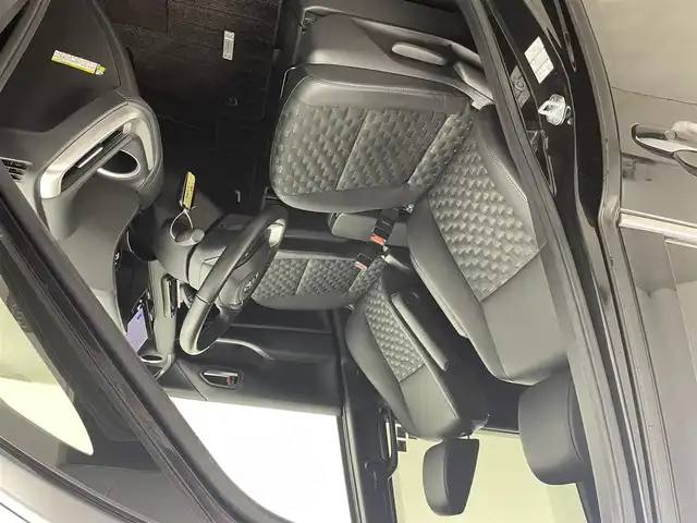 トヨタ ヴォクシー S－Z 福井県 2022(令4)年 2万km グリッターブラックガラスフレーク 純正10インチナビ/CD/DVD/Bluetooth/フルセグ/両側パワースライドドア/後席フリップダウンモニター/快適利便パッケージ/・パワーバックドア/・ステアリングヒーター/・ユニバーサルステップ/Toyota Safety Sense/・プリクラッシュセーフティー/・レーントレーシングアシスト/・発進遅れ告知機能/・レーダークルーズコントロール/スマートキー/スペアキー