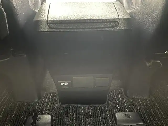 トヨタ ヴェルファイア Z ゴールデンアイズ 大分県 2020(令2)年 3.6万km ホワイトパールクリスタルシャイン TOYOTAセーフティセンス/・プリクラッシュセーフティ/・レーントレーシングアシスト/・レーダークルーズコントロール/・ロードサインアシスト/・アダプティブハイビームアシスト/純正ディスプレイオーディオ/・ナビ機能有り、フルセグTV、USB/・CD/DVDデッキ、BT対応/・AppleCarPlay、AndroidAuto/TVキャンセラー（スイッチタイプ）/ステアリングスイッチ/バックカメラ/12.1型フリップダウンモニター/純正ドライブレコーダー/ビルトインETC2.0/両側電動スライドドア/パワーバックドア/電動パーキング/オートホールド機能/AC100V/100W/横滑り防止装置/電動格納ミラー/純正フロアマット/オートライト/3眼LEDヘッドライト/LEDフォグ/クリアランスソナー /純正18インチアルミホイール/保証書、取説、スペアキー有り
