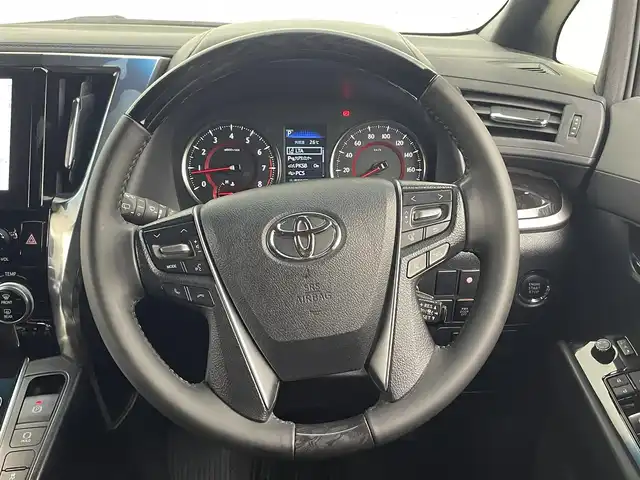 トヨタ ヴェルファイア Z ゴールデンアイズ 大分県 2020(令2)年 3.6万km ホワイトパールクリスタルシャイン TOYOTAセーフティセンス/・プリクラッシュセーフティ/・レーントレーシングアシスト/・レーダークルーズコントロール/・ロードサインアシスト/・アダプティブハイビームアシスト/純正ディスプレイオーディオ/・ナビ機能有り、フルセグTV、USB/・CD/DVDデッキ、BT対応/・AppleCarPlay、AndroidAuto/TVキャンセラー（スイッチタイプ）/ステアリングスイッチ/バックカメラ/12.1型フリップダウンモニター/純正ドライブレコーダー/ビルトインETC2.0/両側電動スライドドア/パワーバックドア/電動パーキング/オートホールド機能/AC100V/100W/横滑り防止装置/電動格納ミラー/純正フロアマット/オートライト/3眼LEDヘッドライト/LEDフォグ/クリアランスソナー /純正18インチアルミホイール/保証書、取説、スペアキー有り
