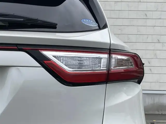 トヨタ ハリアー プレミアム 静岡県 2019(平31)年 10.2万km ホワイトパールクリスタルシャイン Toyota Safety Sense/ALPINE製10インチナビ(EX10Z)/　AM FM CD DVD Bluetooth USB/フルセグTV/バックモニター/前方ドライブレコーダー/LEDオートヘッドランプ/レーダークルーズコントロール/ブラウンハーフレザーシート/パワーバックドア/スマートキー2本＆カードキー/社外17インチアルミホイール/ムーンルーフ/パワーシート(運転席)/ビルトインETC